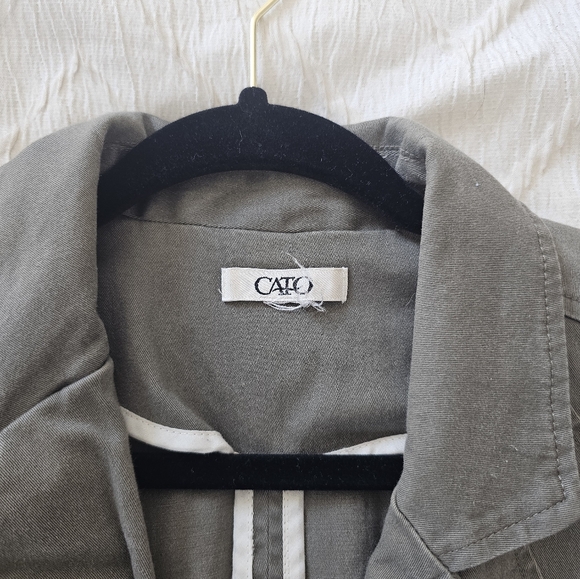 Jacket - Picture 2 of 3